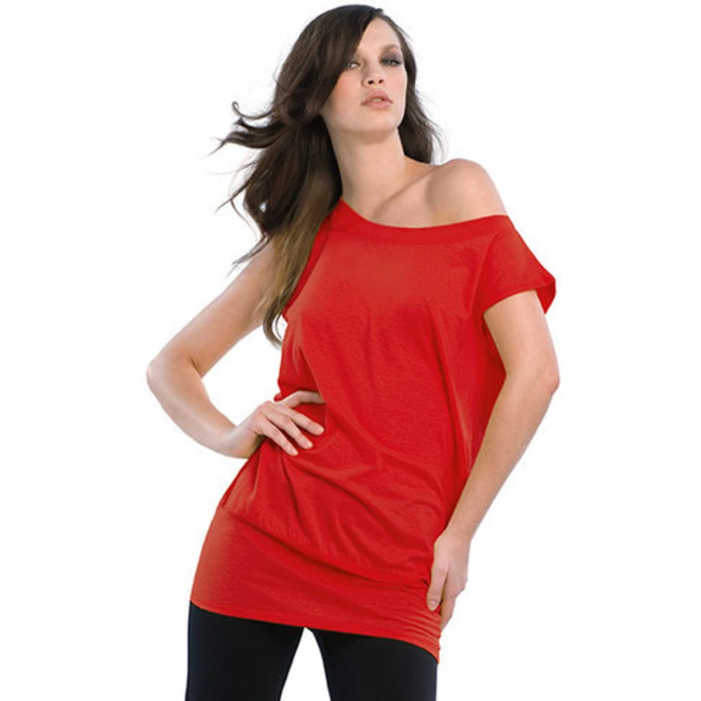 B c collection. Красная футболка туника. B C collection футболка красная. Футболка женская удлинённая приталиннная. Женская футболка с большим вырезом тёмнокрасная.